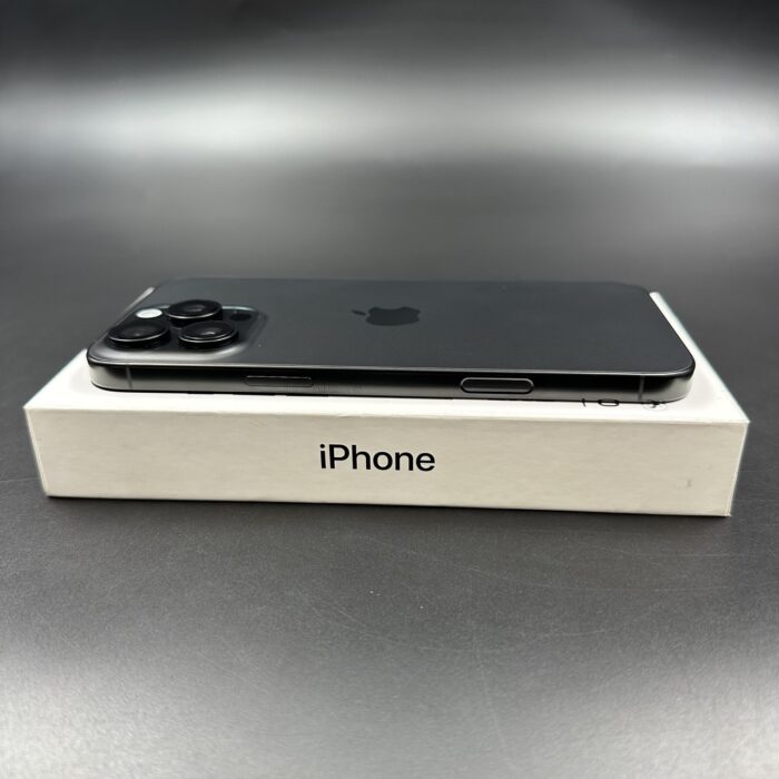 iPhone 16 Pro Max 256GB Black Titanium - Image 3