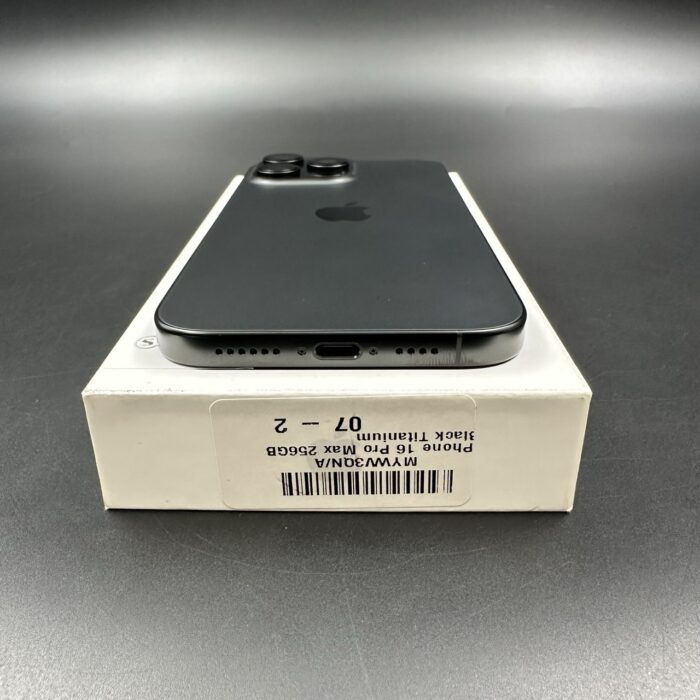 iPhone 16 Pro Max 256GB Black Titanium - Image 4