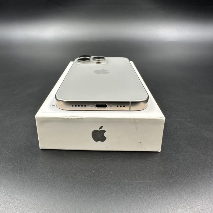 iPhone 16 Pro 256GB Natural Titanium - Image 4
