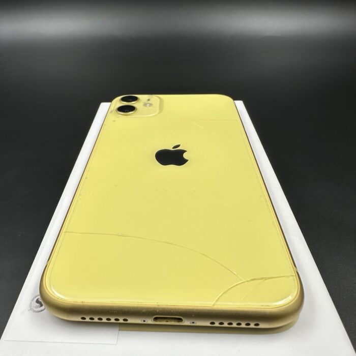 iPhone 11 256GB Yellow (Cracked Back) - Image 4