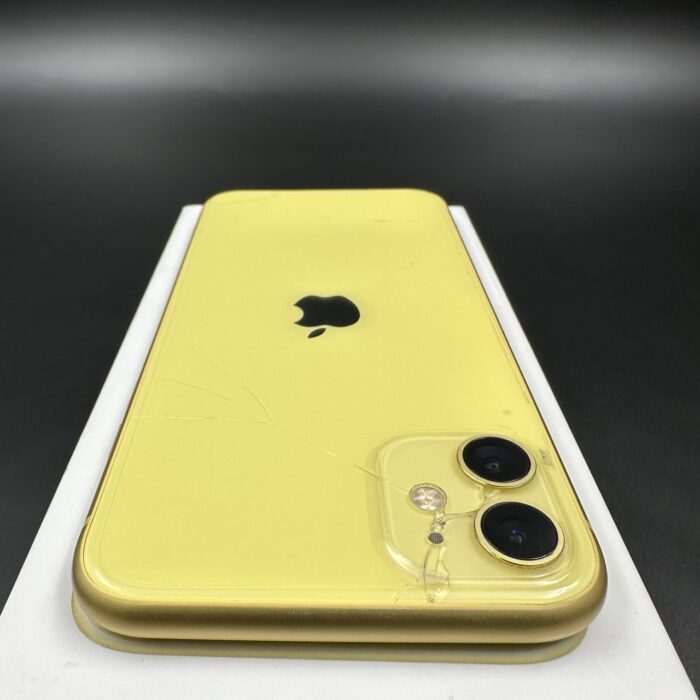 iPhone 11 256GB Yellow (Cracked Back) - Image 7