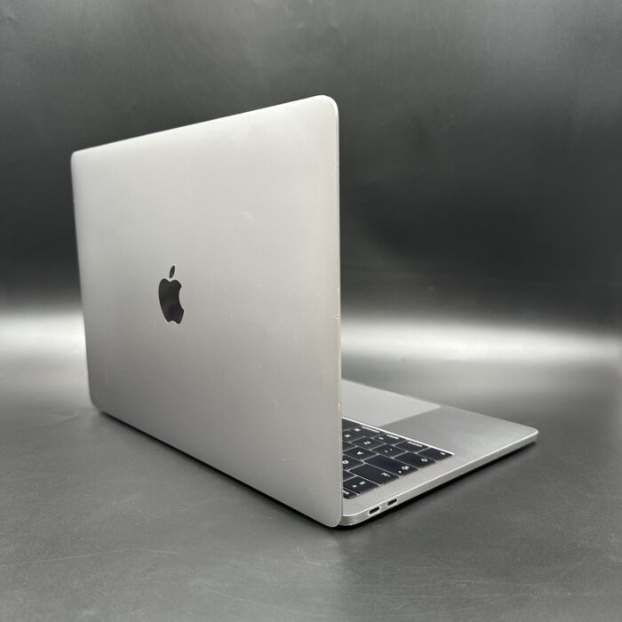 Macbook Pro 13" 2016 2.0Ghz | 256GB SSD | 8GB Ram | Core i5 Space Grey - Image 2