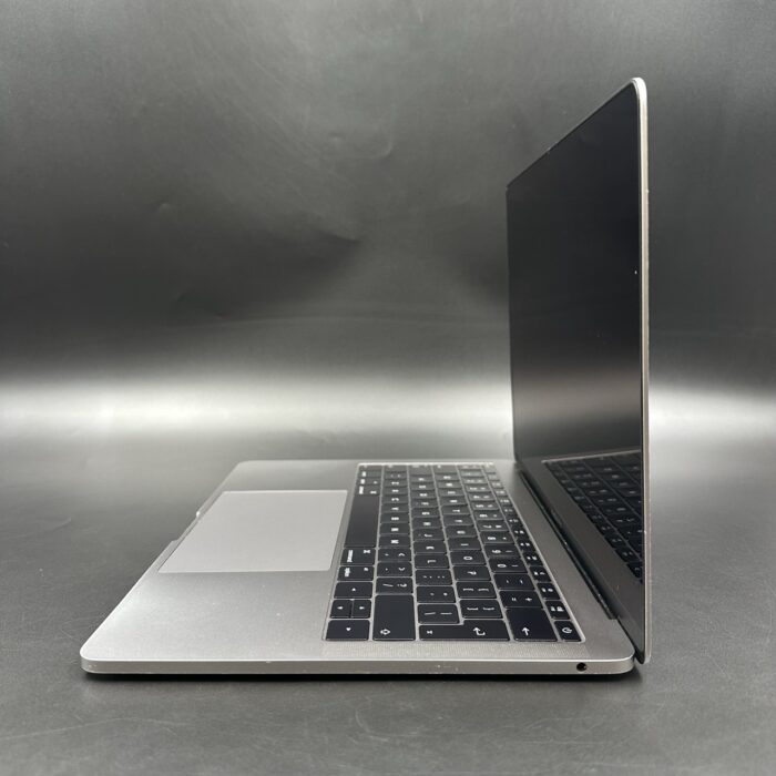 Macbook Pro 13" 2016 2.0Ghz | 256GB SSD | 8GB Ram | Core i5 Space Grey - Image 5