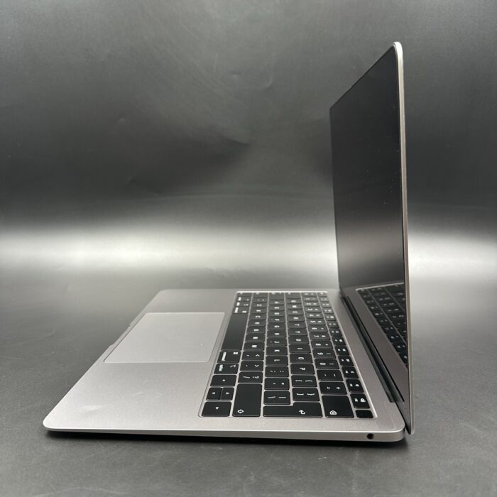 Macbook Air 13" 2019 1.6GHz | 256GB SSD | 8GB Ram | Core i5 Space Grey - Image 5