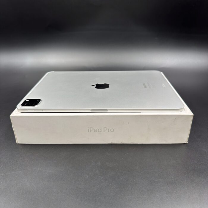 iPad Pro 11-inch M2 256GB (4th Generation) Wifi Silver - Image 3