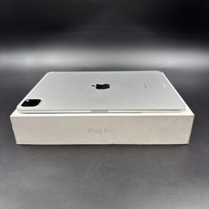 iPad Pro 11-inch M2 256GB (4th Generation) Wifi Silver - Image 3