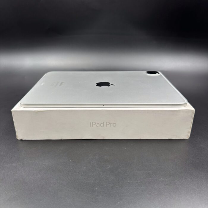 iPad Pro 11-inch M2 256GB (4th Generation) Wifi Silver - Image 5
