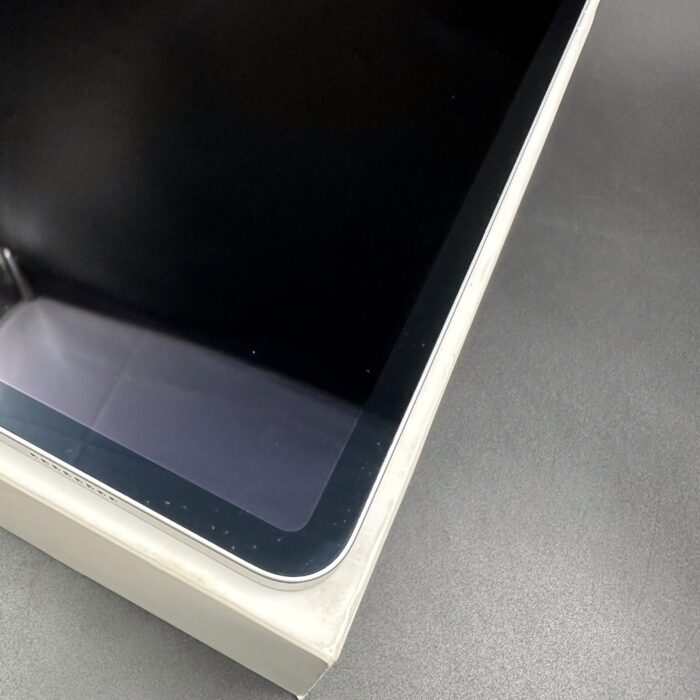 iPad Pro 11-inch M2 256GB (4th Generation) Wifi Silver - Image 7