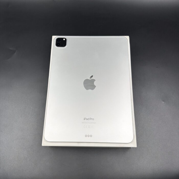 iPad Pro 11-inch M2 256GB (4th Generation) Wifi Silver - Image 9