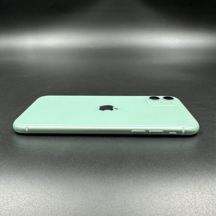 iPhone 11 64GB Green - Image 4