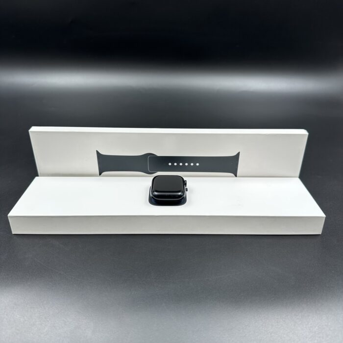 Apple Watch Series 8 41mm Midnight - Image 2