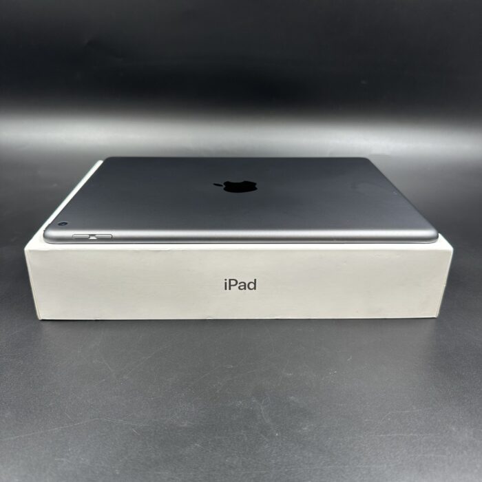 iPad 9th Generation 64GB Wifi Space Grey - Image 3