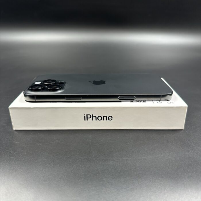 iPhone 16 Pro Max 256GB Black Titanium - Image 3