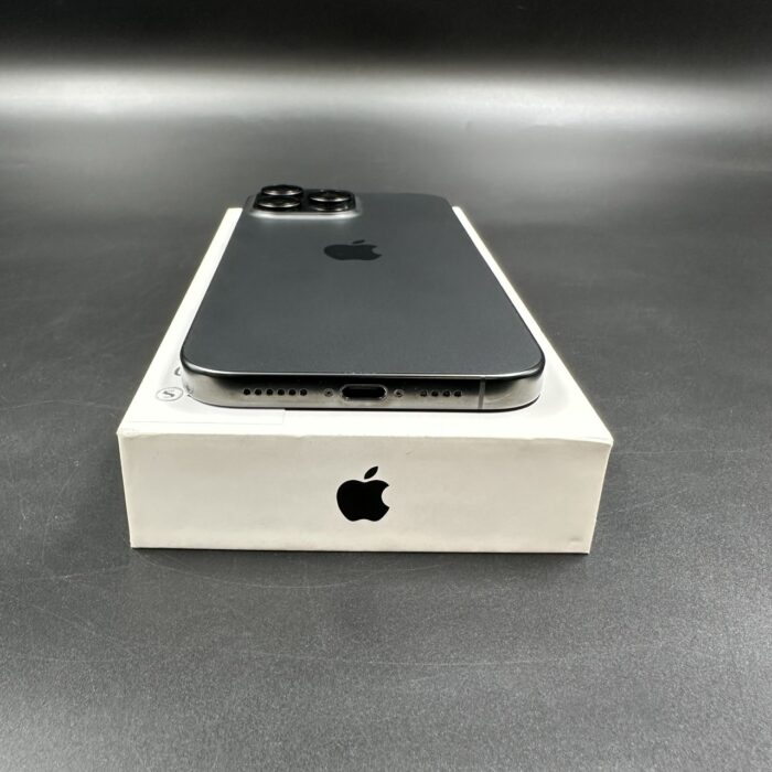 iPhone 16 Pro Max 256GB Black Titanium - Image 4