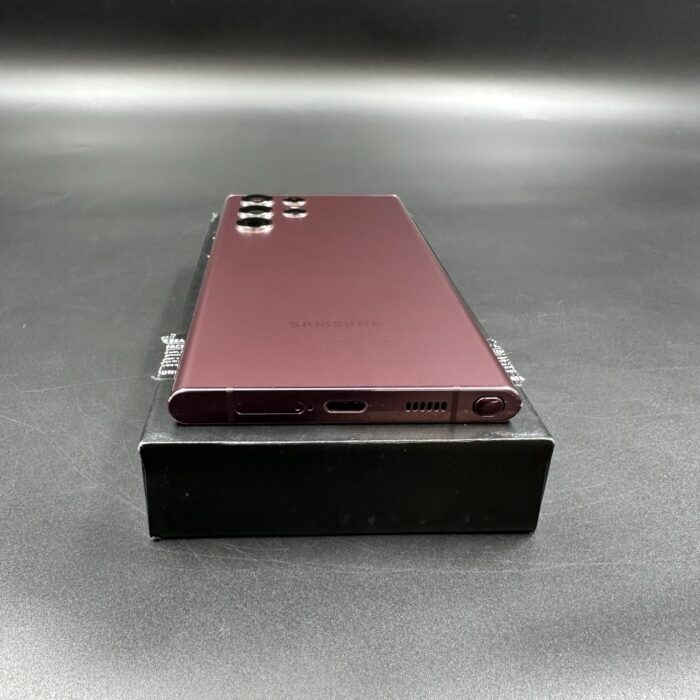 Samsung Galaxy S22 Ultra 256GB Burgundy - Image 4