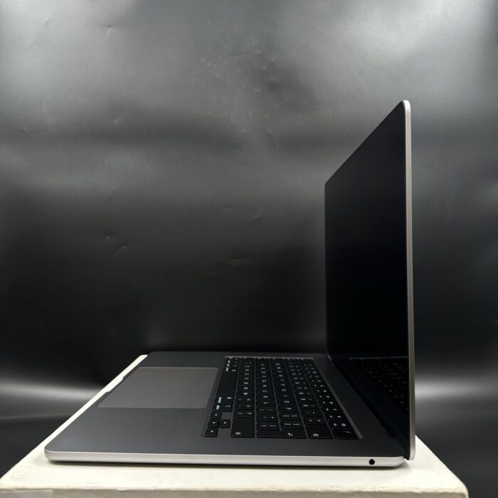 Macbook Air M2 15-inch 8GB 256GB Midnight - Image 5