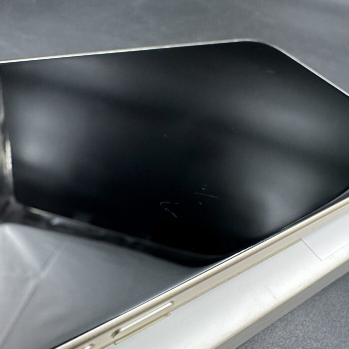 iPhone 15 Plus 128GB Yellow - Image 8