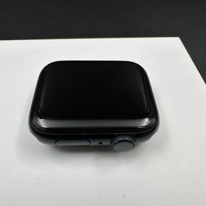 Apple Watch SE (2nd Gen) 44MM Midnight - Image 4