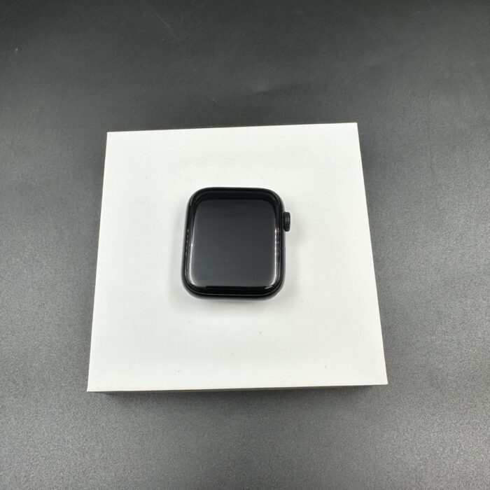 Apple Watch SE (2nd Gen) 44MM Midnight - Image 7