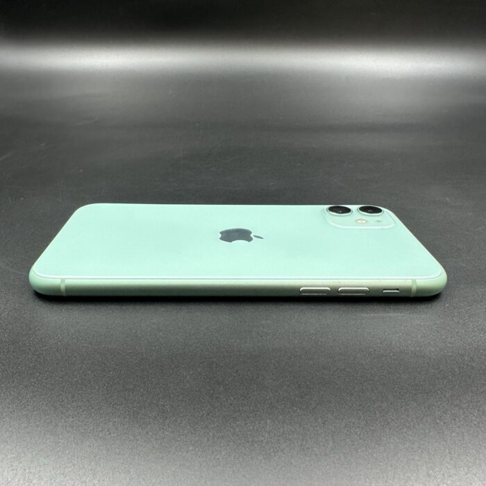 iPhone 11 128GB Green - Image 4