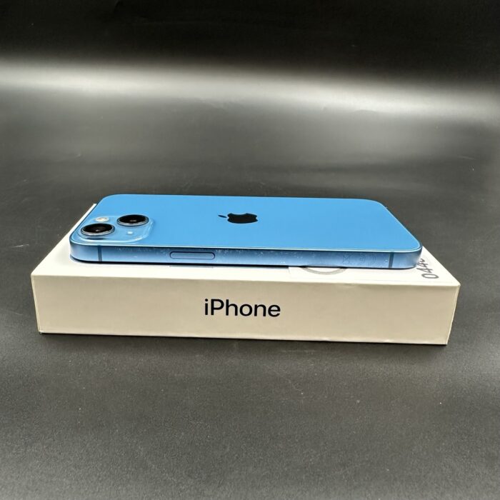 iPhone 13 256GB Blue - Image 3