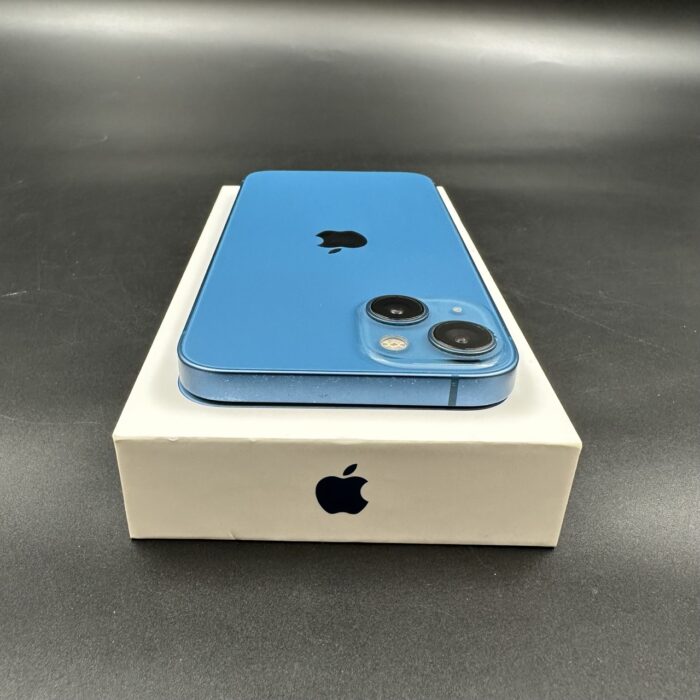 iPhone 13 256GB Blue - Image 7