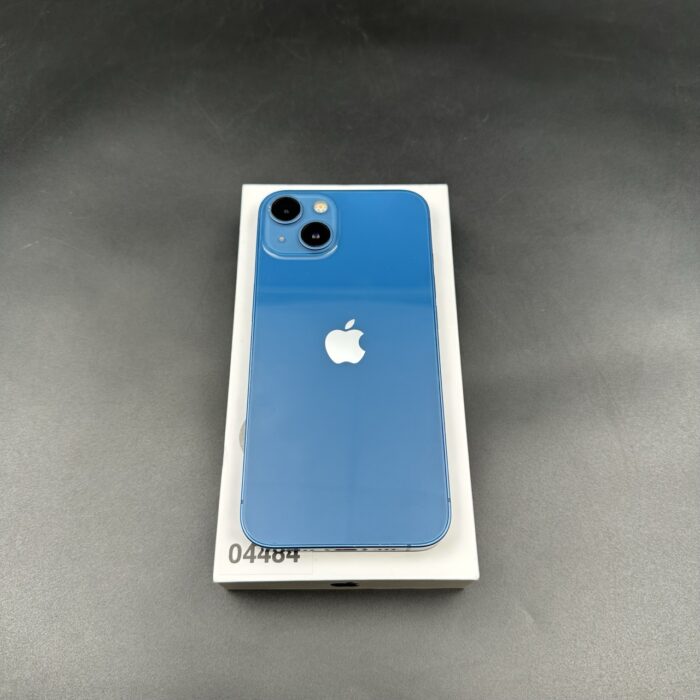 iPhone 13 256GB Blue - Image 10