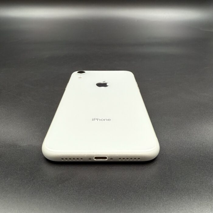 iPhone XR 64GB White - Image 3
