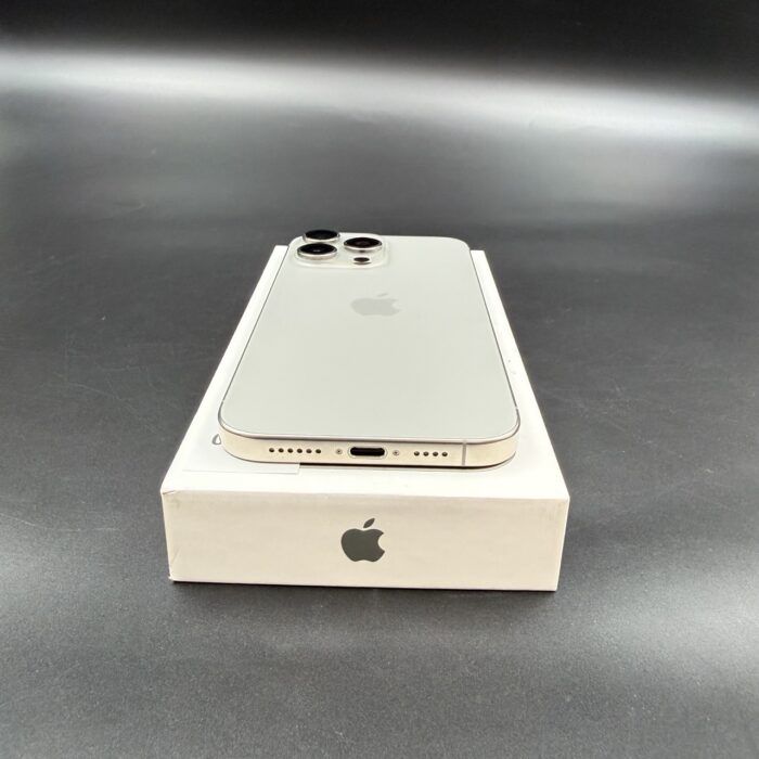 iPhone 16 Pro Max 256GB Natural Titanium - Image 4