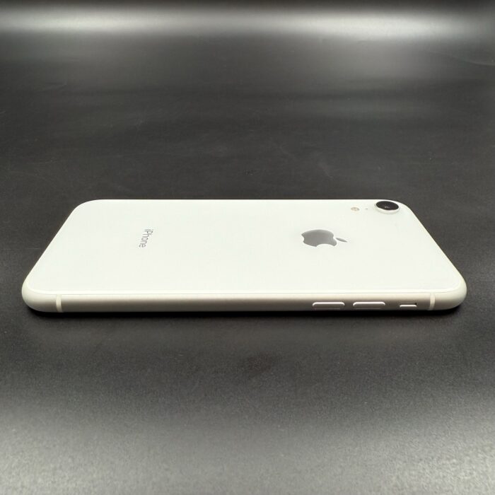 iPhone XR 64GB White - Image 4