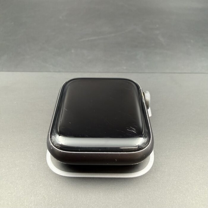 Apple Watch Series 4 40MM Space Grey - Image 3