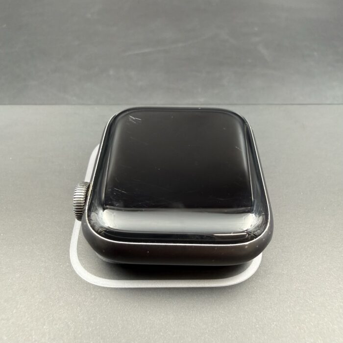 Apple Watch Series 4 40MM Space Grey - Image 5