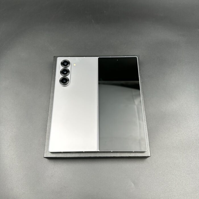 Samsung Galaxy Fold 6 256GB Silver Shadow - Image 8