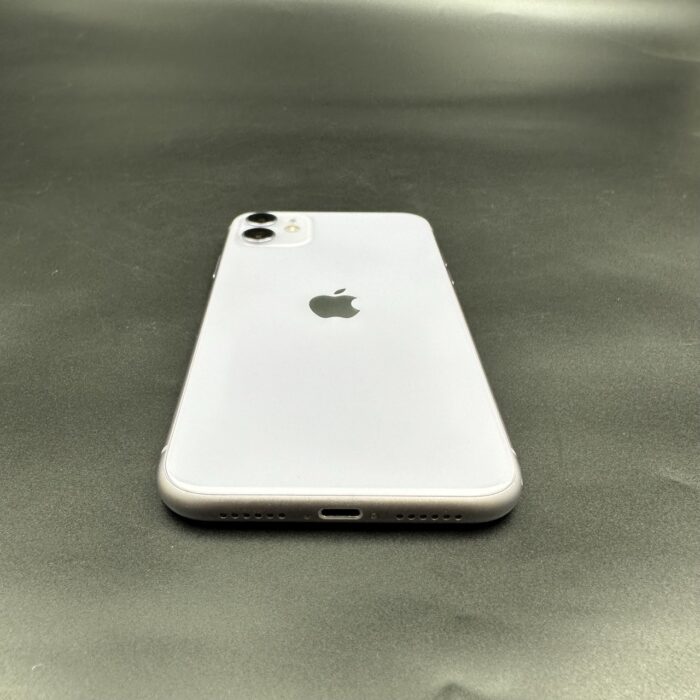 iPhone 11 256GB Purple - Image 3