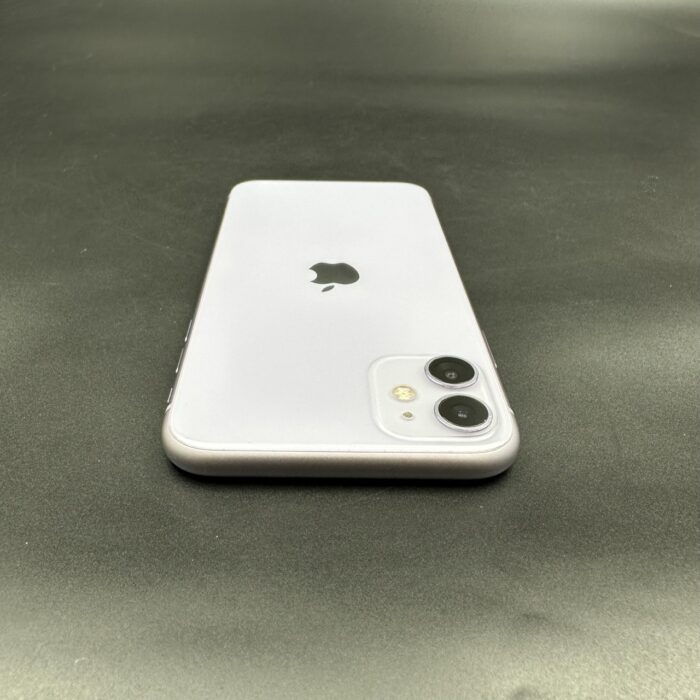 iPhone 11 256GB Purple - Image 5