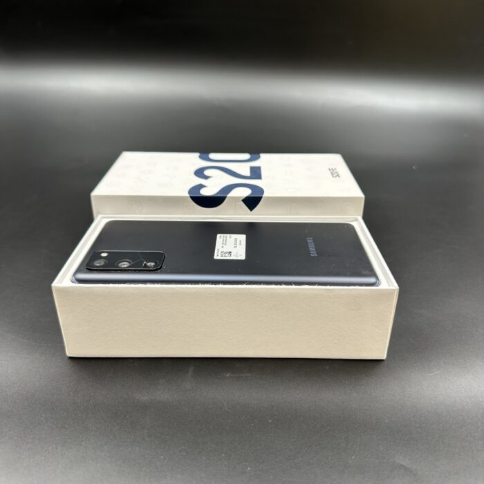Samsung Galaxy S20 FE 5G 128GB Dual Sim Blue (CRACKED CAMERA) - Image 2