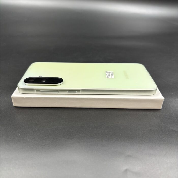 Samsung Galaxy A36 128GB Lime - Image 3