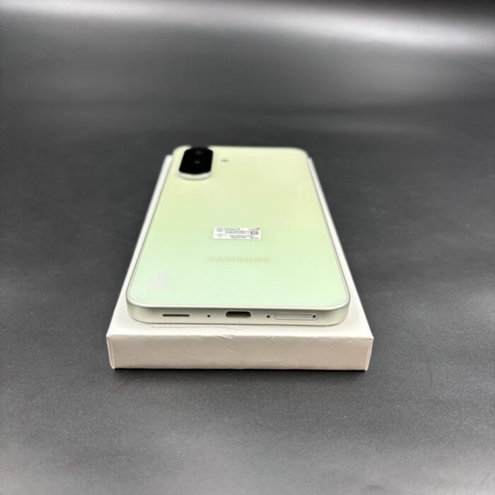 Samsung Galaxy A36 128GB Lime - Image 4