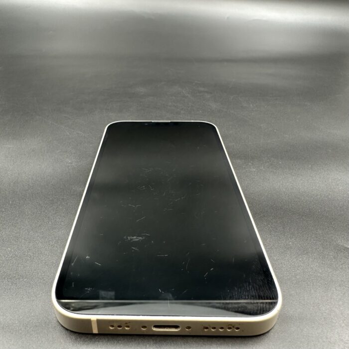 iPhone 13 128GB Starlight - Image 8