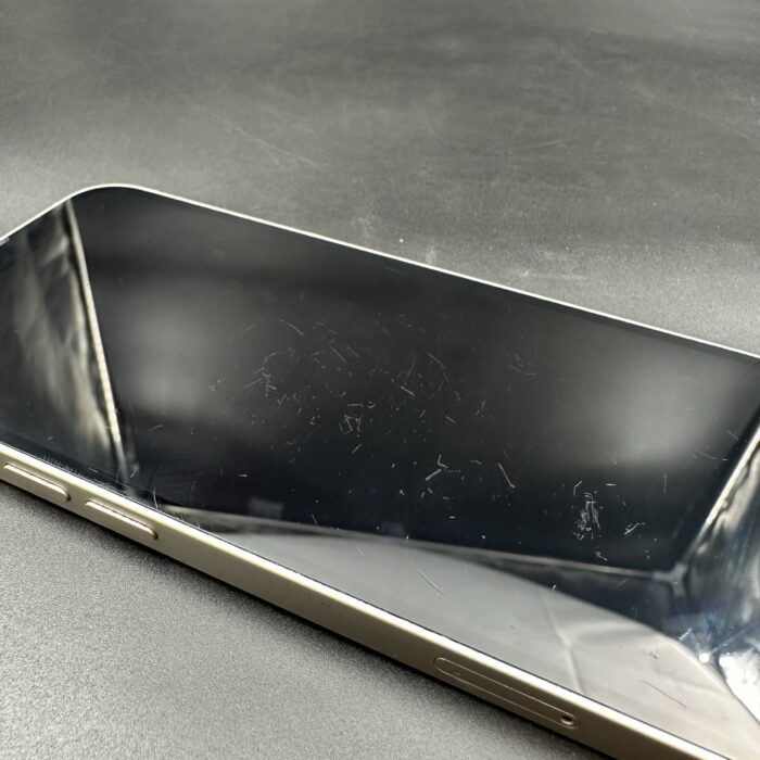 iPhone 13 128GB Starlight - Image 9