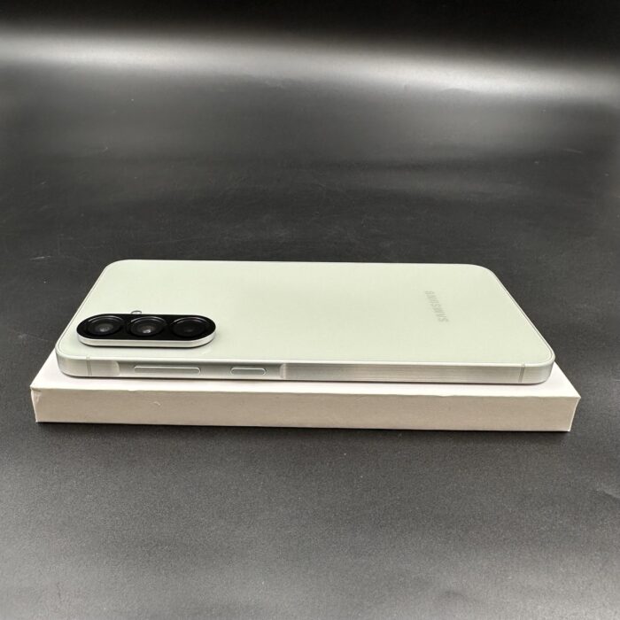 Samsung Galaxy A56 5G Dual Sim 256GB - Awesome Olive - Image 3