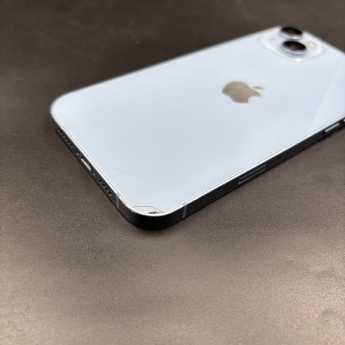 iPhone 14 Plus 128GB Blue (Cracked screen + Cracked Back) - Image 4