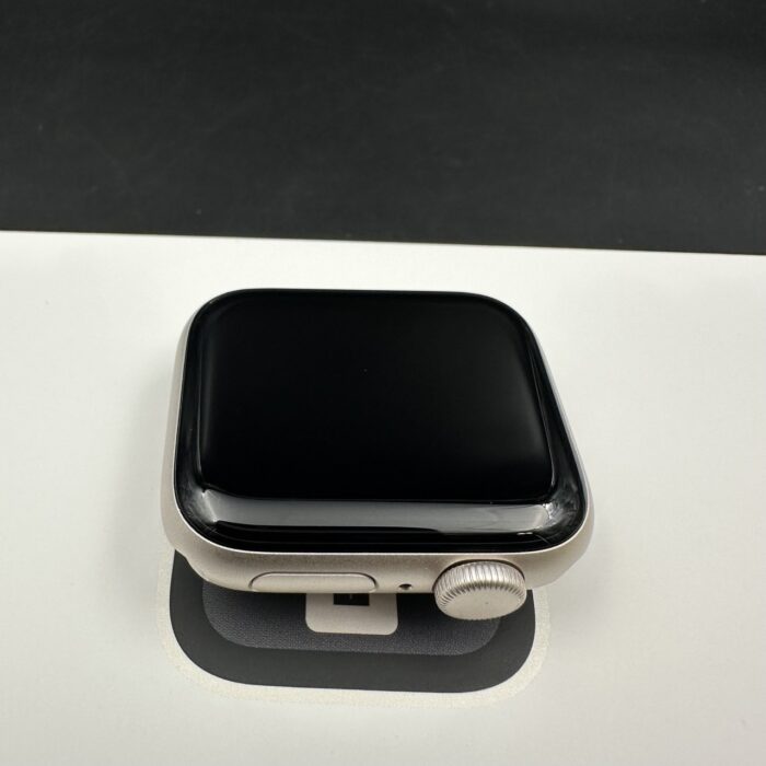 Apple Watch SE (2nd Gen) 40MM Starlight - Image 4