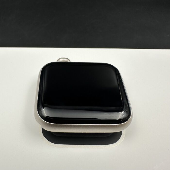 Apple Watch SE (2nd Gen) 40MM Starlight - Image 6