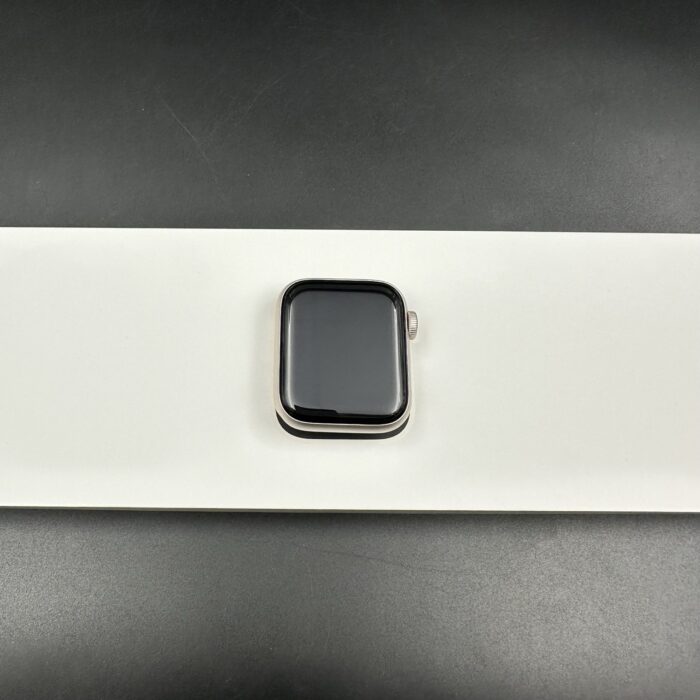 Apple Watch SE (2nd Gen) 40MM Starlight - Image 7