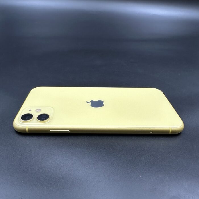 iPhone 11 64GB Yellow - Image 2