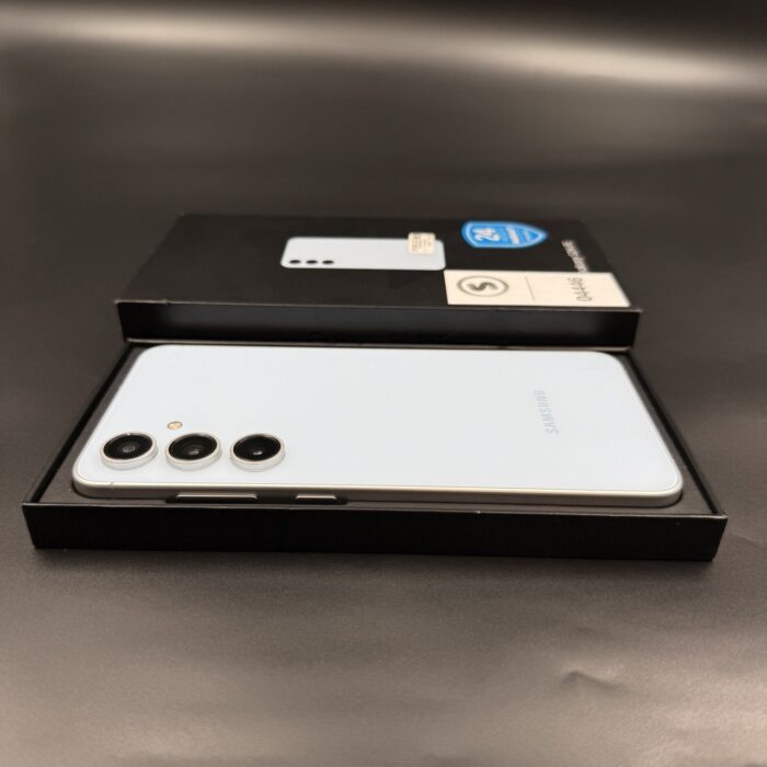 Samsung Galaxy S24 FE 256GB Blue - Image 2