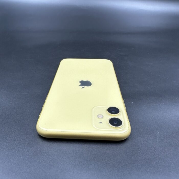 iPhone 11 64GB Yellow - Image 5