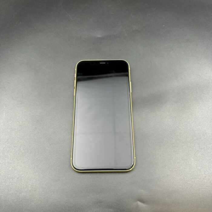 iPhone 11 64GB Yellow - Image 6