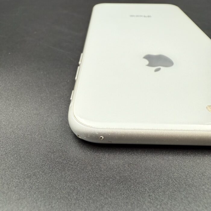 iPhone 8 64GB Silver - Image 5